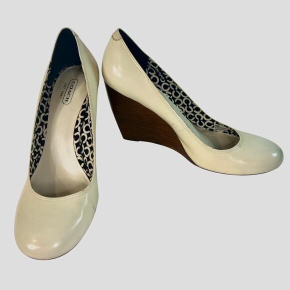 Coach Women’s Dorelle Wedge Heels Size 8B - Picture 1 of 8